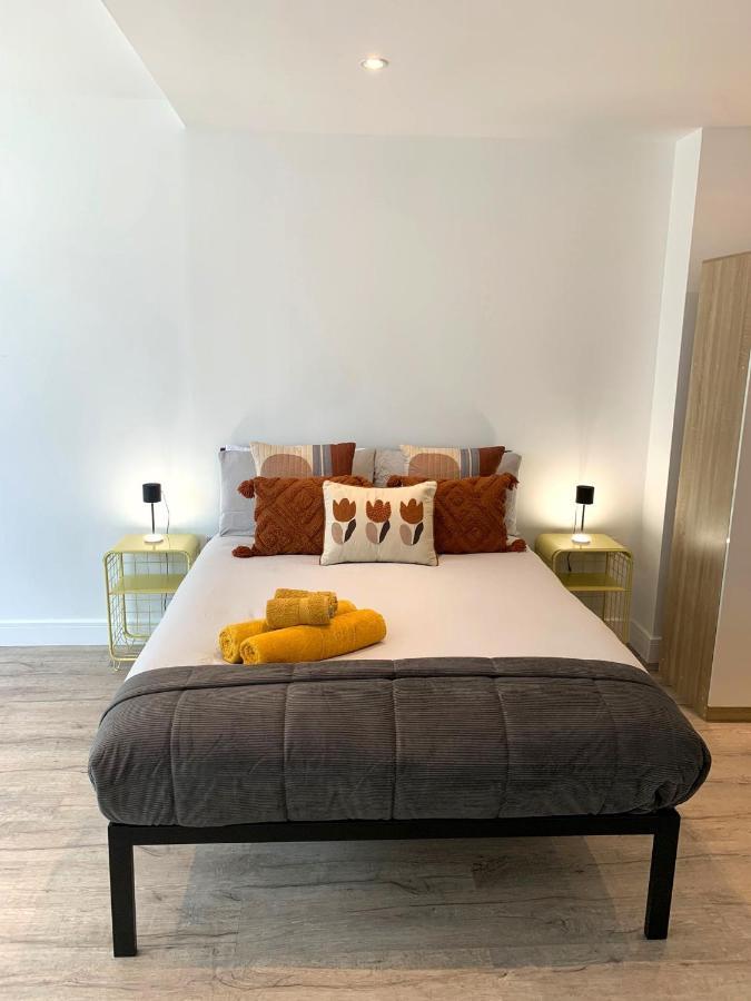 Modern Studio Flat Near Highbury & Islington Station London Exterior photo
